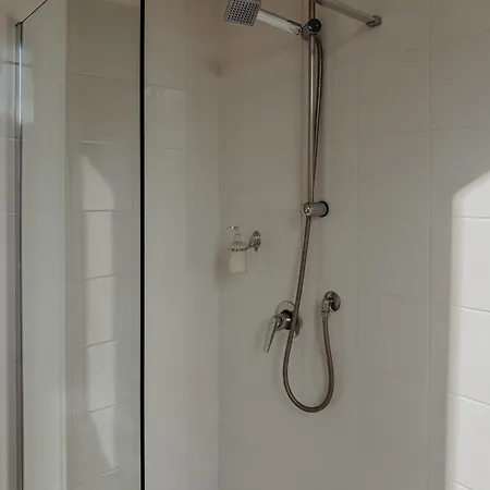 Viale Bed & Breakfast